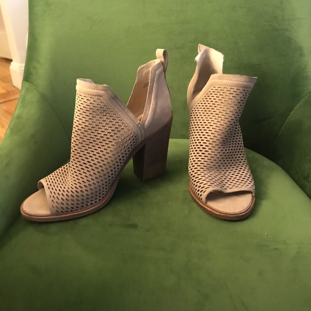 Vince Camuto Perforated Peep-Toe Booties 7.5